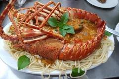 32399343_933796396798332_281670058420207616_n